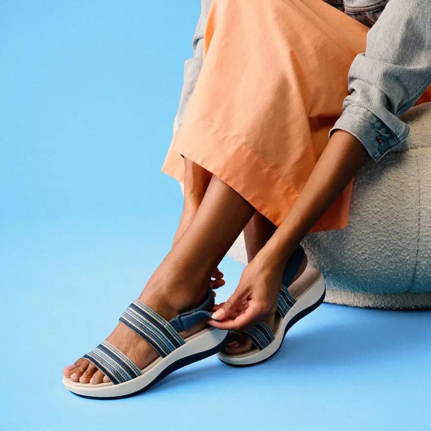 Arla Stroll Blue Cloudsteppers™-kilehæle-sandaler til kvinder Arla Stroll Blue Cloudsteppers™-kilehæle-sandaler til kvinder