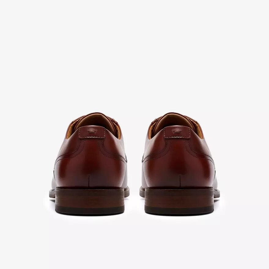 Bowburn Cap-brogues i tan læder til herre Bowburn Cap-brogues i tan læder til herre