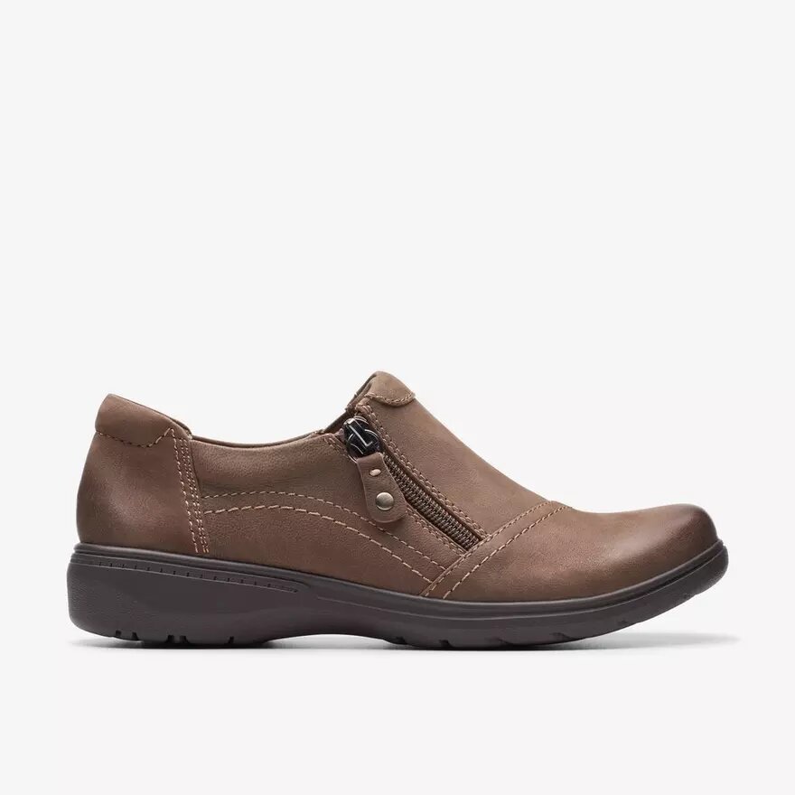 Carleigh Ray slip-on-sko til kvinder i taupe-farvet nubuck Carleigh Ray slip-on-sko til kvinder i taupe-farvet nubuck