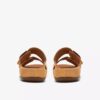 Cecily Step flade sandaler til kvinder i lys okkerfarvet nubuck