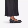 Natalyn slip-ons i mørk sort læder til kvinder Natalyn slip-ons i mørk sort læder til kvinder