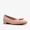 Natalyn Trim lyserøde læderslip-ons til kvinder Natalyn Trim lyserøde læderslip-ons til kvinder