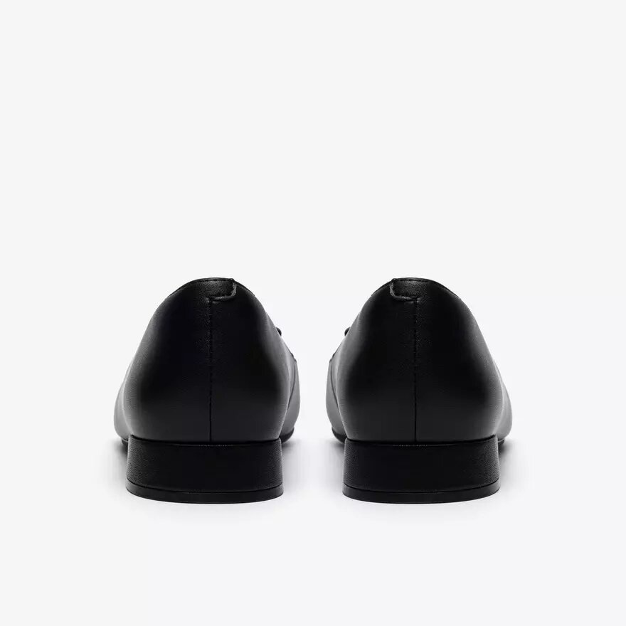 Natalyn Trim slip-ons i sort læder til kvinder Natalyn Trim slip-ons i sort læder til kvinder