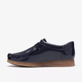 Wallabee Big Kid til drenge i marineblå laklæder Wallabee Big Kid til drenge i marineblå laklæder