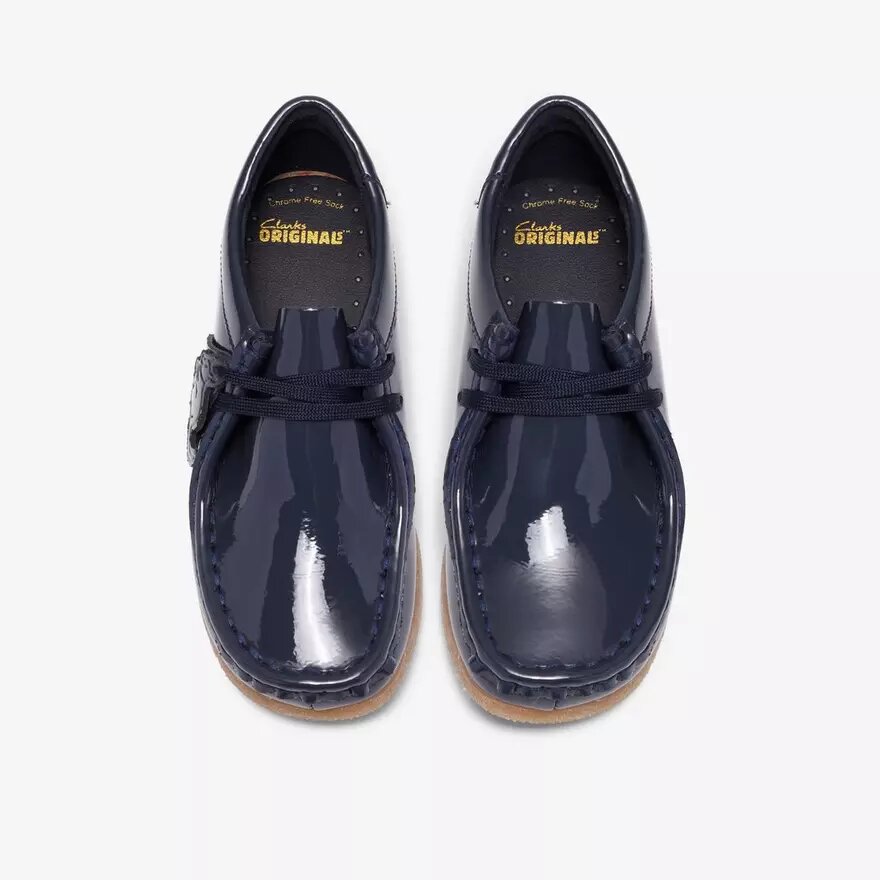 Wallabee Big Kid til drenge i marineblå laklæder Wallabee Big Kid til drenge i marineblå laklæder